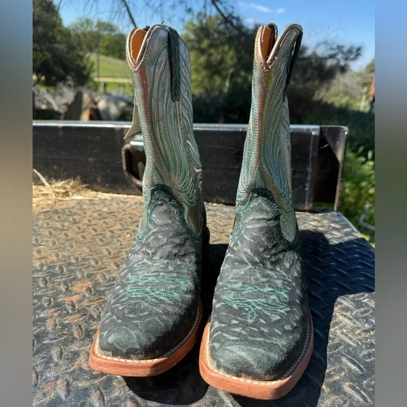 Ariat Women’s Futurity Dash Elephant Print and Pewter 6.5B - Picture 4 of 13